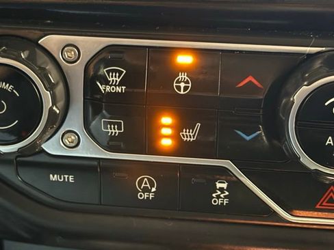 Used 2021 Jeep Wrangler Willys image 31