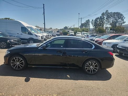 Used 2022 BMW 330i Sedan w/ Driving Assistance Package RWD image 10