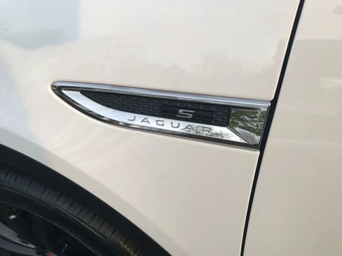 Used 2018 Jaguar E-PACE S image 42