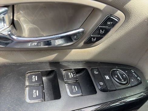 Used 2017 Kia Sedona EX image 7