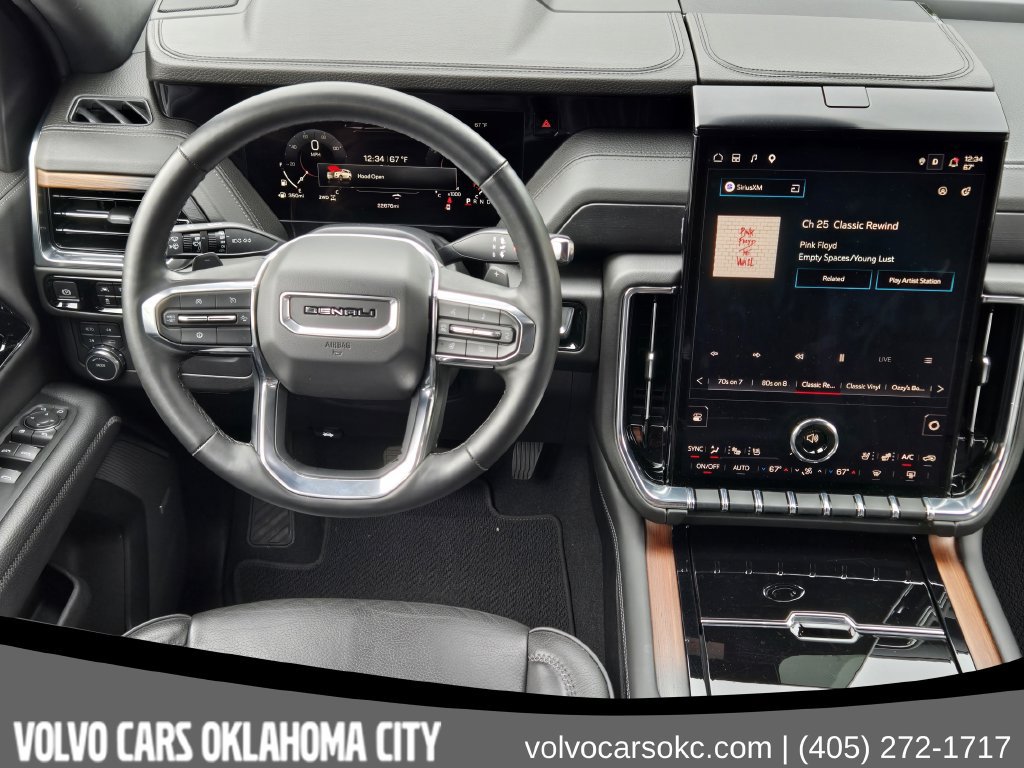 Used 2025 GMC Yukon XL Denali w/ Sun & Power Step Package AWD/4WD image 21