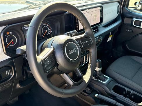 Used 2024 Jeep Wrangler Sport AWD/4WD image 17