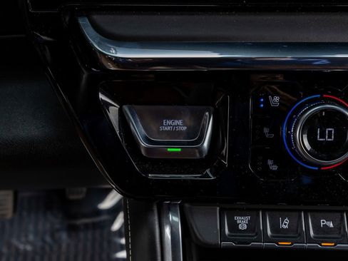 Used 2024 GMC Sierra 2500 Denali Ultimate image 20