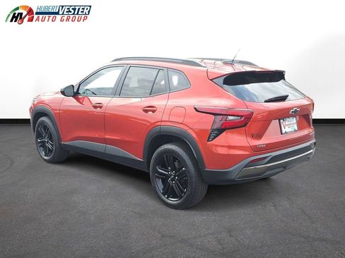 Used 2024 Chevrolet Trax ACTIV image 9