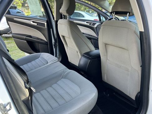 Used 2019 Ford Fusion S FWD image 16