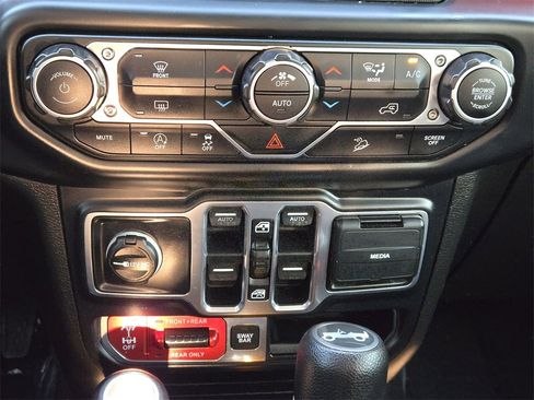 Used 2019 Jeep Wrangler Unlimited Rubicon image 21