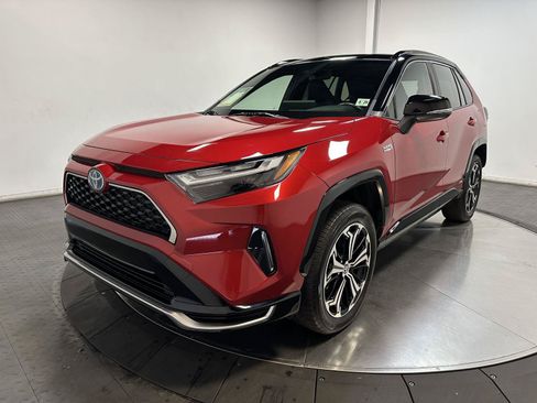Used 2024 Toyota RAV4 XSE w/ Weather Package AWD/4WD image 6