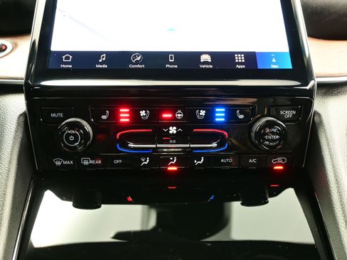 Used 2025 Jeep Grand Cherokee L Summit w/ MOPAR Finishing Package AWD/4WD image 25
