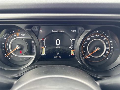 Used 2025 Jeep Gladiator Sport image 29