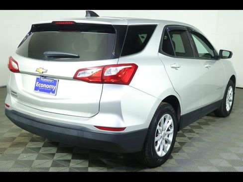 Used 2019 Chevrolet Equinox LS w/ LS Convenience Package image 15