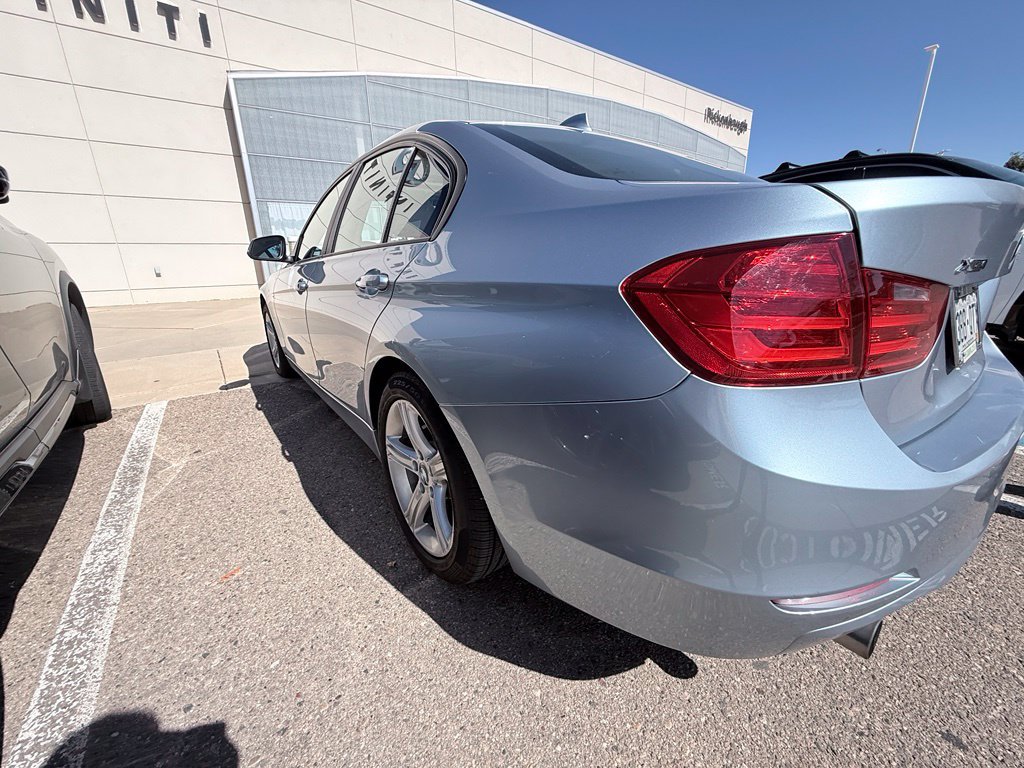 Used 2014 BMW 320i xDrive Sedan AWD/4WD image 6