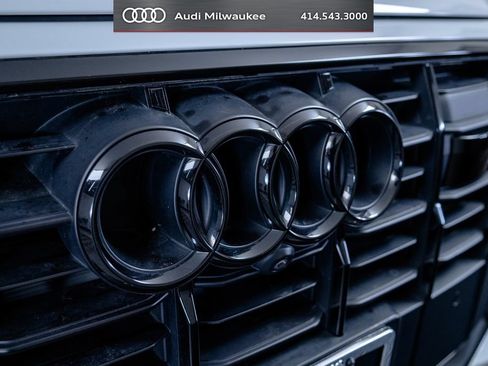 Used 2023 Audi Q7 2.0T Premium Plus w/ Premium Plus Package AWD/4WD image 17