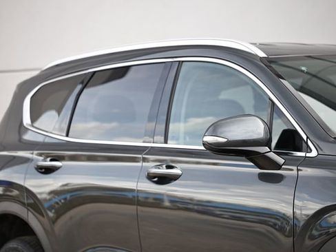 Used 2023 Hyundai Santa Fe SEL w/ Cargo Package image 3