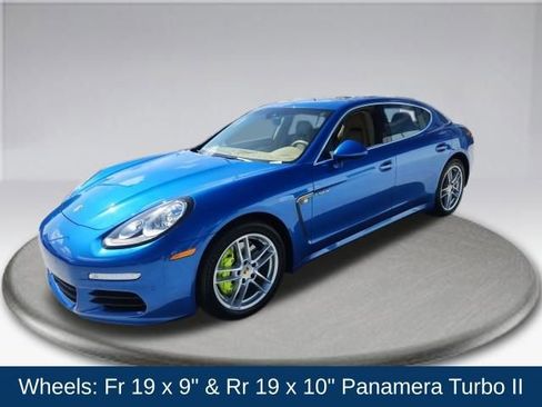 Used 2016 Porsche Panamera S w/ Premium Package Plus image 15