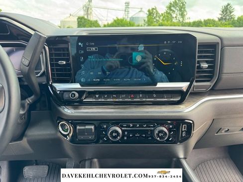 Used 2024 Chevrolet Silverado 2500 LTZ w/ LTZ Premium Package AWD/4WD image 14