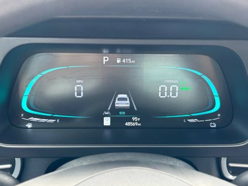 Certified 2025 Hyundai Elantra Hybrid FWD image 21
