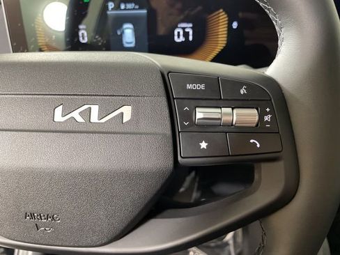 New 2026 Kia Sportage EX w/ EX Panorama Roof Package image 21