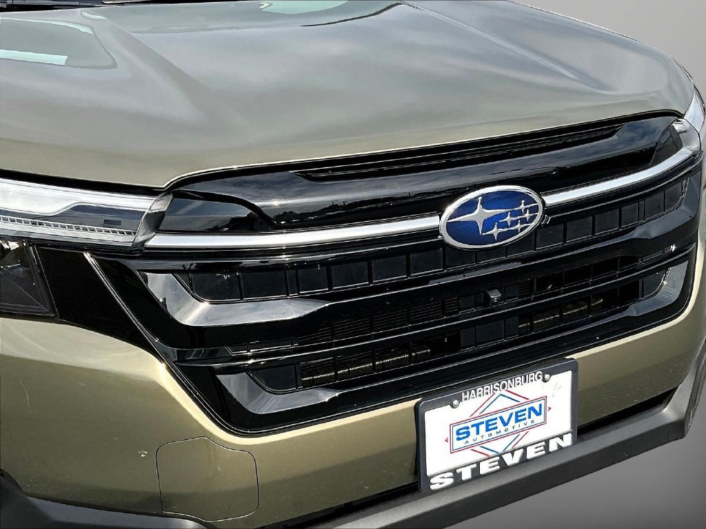 Used 2025 Subaru Forester Touring AWD/4WD image 35