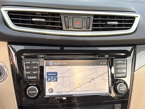 Used 2015 Nissan Rogue SL w/ SL Premium Package image 13