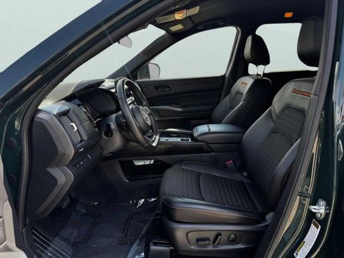 Used 2024 Nissan Pathfinder Rock Creek image 15