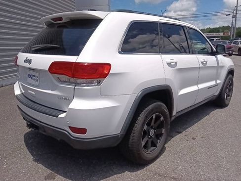 Used 2017 Jeep Grand Cherokee Laredo w/ Quick Order Package 2BE RWD image 3