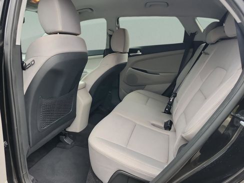 Used 2020 Hyundai Tucson SE FWD image 16