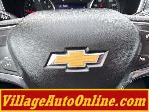 Used 2020 Chevrolet Equinox LT AWD/4WD image 15