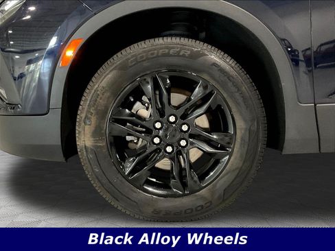 Used 2020 Chevrolet Blazer LT FWD image 33