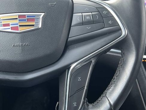 Used 2023 Cadillac XT5 Luxury image 30
