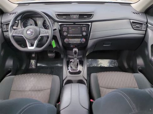 Used 2017 Nissan Rogue S image 13