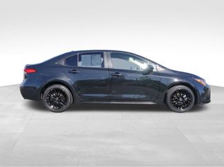 Used 2020 Toyota Corolla LE FWD video 2