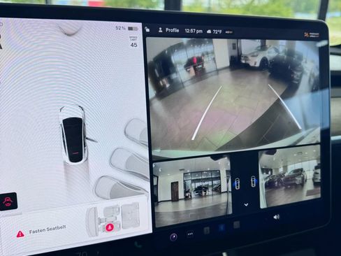 Used 2021 Tesla Model Y Long Range image 23