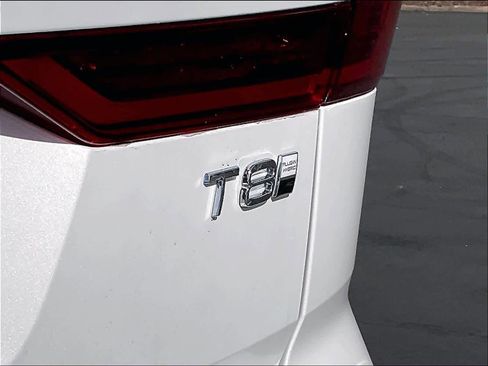 New 2026 Volvo XC60 T8 Ultra w/ Protection Package Premier image 26