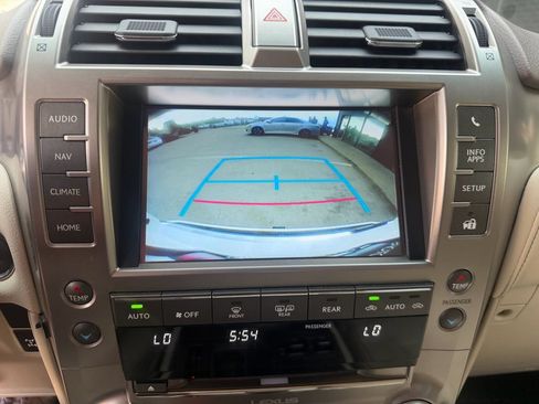 Used 2015 Lexus GX 460 w/ Premium Package AWD/4WD image 42