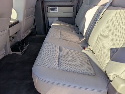 Used 2010 Ford F150 XLT image 16