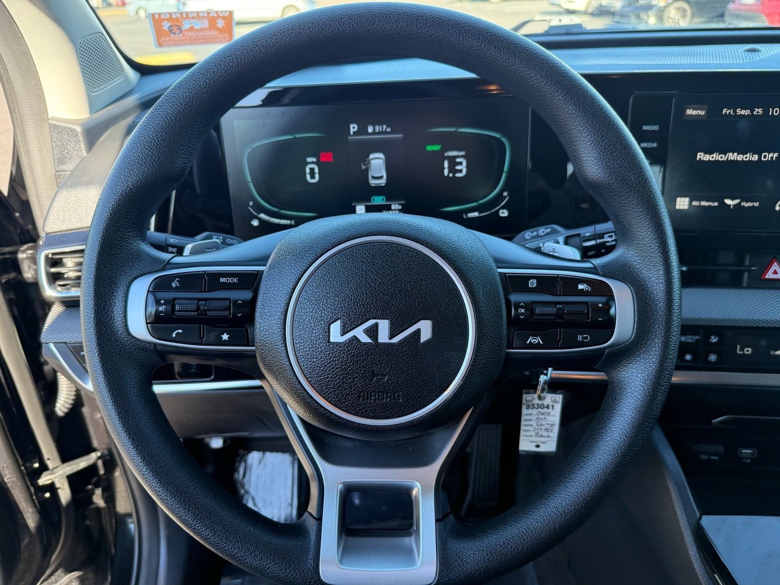 Used 2025 Kia Sportage LX FWD image 16