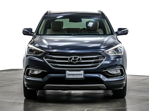 Used 2018 Hyundai Santa Fe Sport image 2