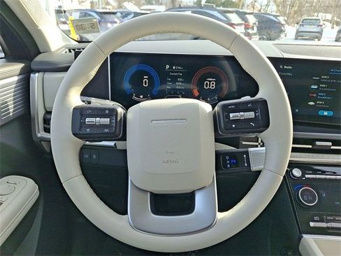 Certified 2025 Hyundai Santa Fe SEL image 16