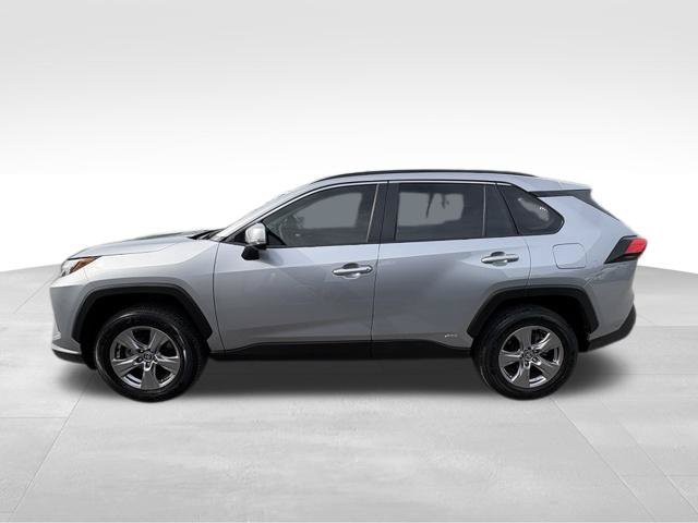 Used 2025 Toyota RAV4 XLE w/ Convenience Package AWD/4WD image 12