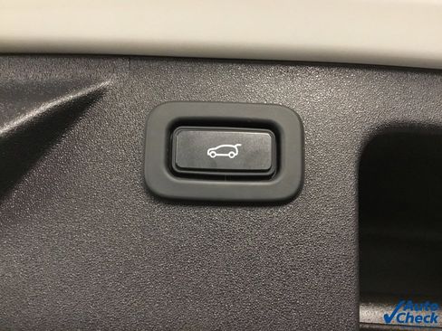 Used 2021 Land Rover Discovery Sport S image 13