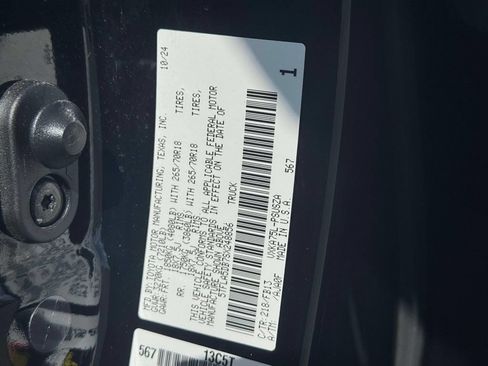 Used 2025 Toyota Tundra SR5 AWD/4WD image 18