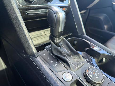 Used 2022 Volkswagen Atlas SE w/ Panoramic Sunroof Package image 26