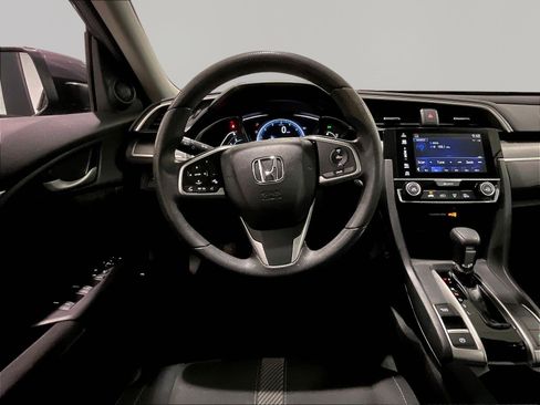Used 2018 Honda Civic EX image 8