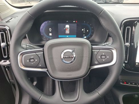 New 2025 Volvo XC40 B5 Plus w/ Protection Package Premier image 13