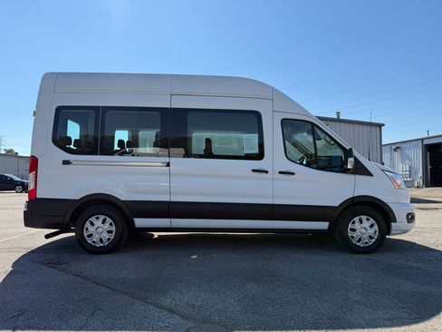 Used 2022 Ford Transit 350 XLT image 3