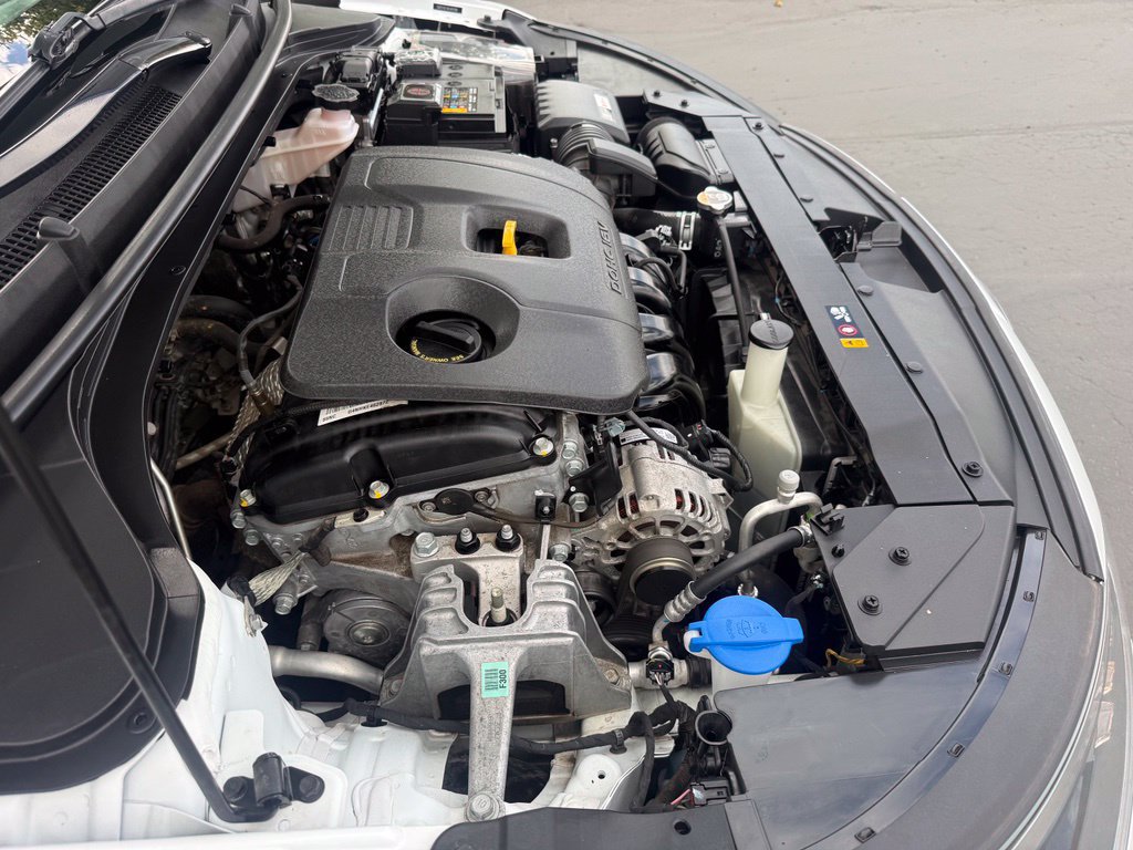 Used 2019 Hyundai Elantra SE FWD image 25