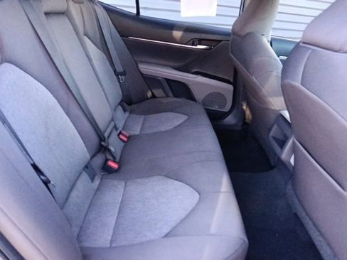 Used 2019 Toyota Camry L image 29