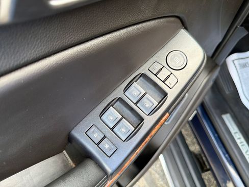 Used 2020 Chevrolet Suburban Premier AWD/4WD image 13