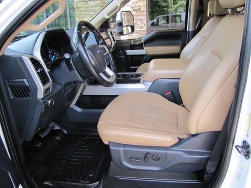 Used 2022 Ford F250 Lariat w/ Lariat Value Package image 13