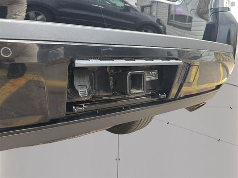 Used 2017 Cadillac Escalade Platinum AWD/4WD image 7
